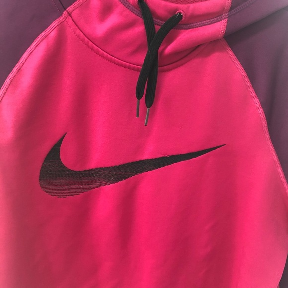 Nike Therma-Fit Hoodie - Picture 2 of 6